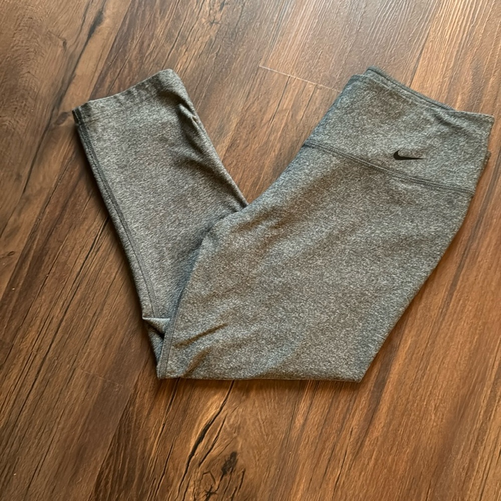 Nike Gray Dri Fit Women’s Leggings Size Medium cropped